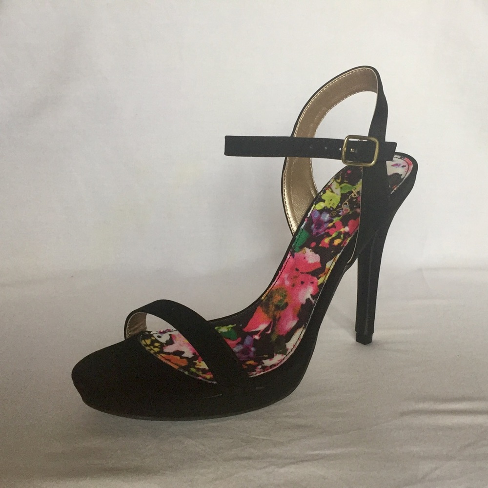 Black suede strappy heels - size 8 - never worn
